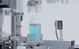 サンプル容器取り出し・開栓